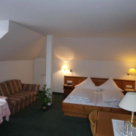 Hotel Landgasthof Hacker Zachenberg Bagian luar foto